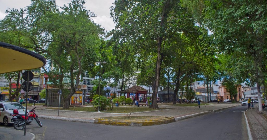 Praça Olinto Leoni receberá “Jardim do Mel” – Revista Vitória